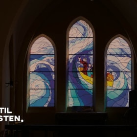 LYT TIL KUNSTEN: Glasmosaik i Bagenkop Kirke