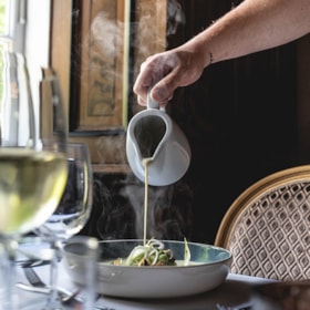 Broløkke Herregård: Restaurant 1758